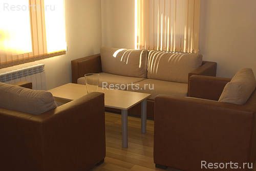 Snowplough Apts 2